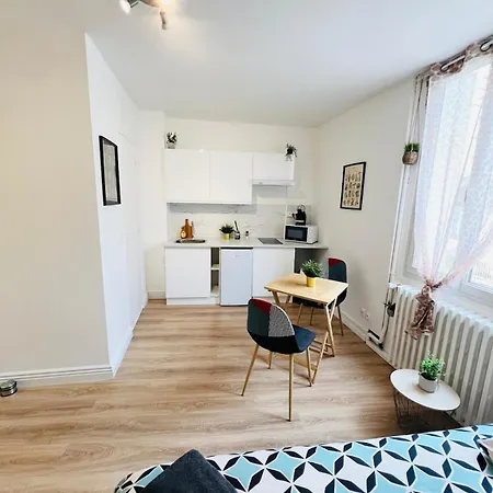 Dulcea 1 Etage - Proche Centre & Gare -wifi * Chatellerault