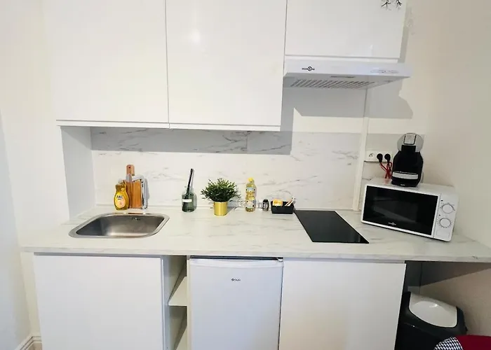 Dulcea 1 Etage - Proche Centre & Gare -wifi Apartment