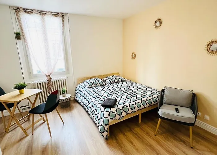 Dulcea 1 Etage - Proche Centre & Gare -wifi * Chatellerault